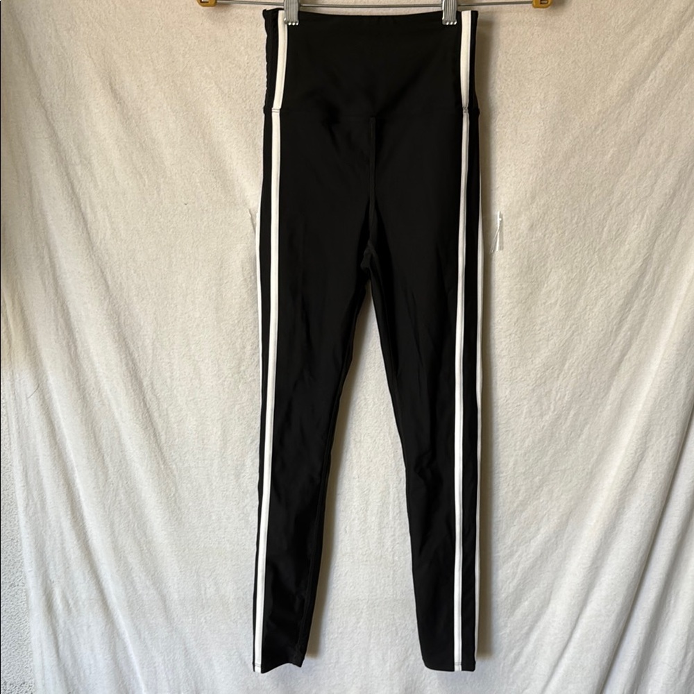 Carbon38 Black Leggings with white stripes